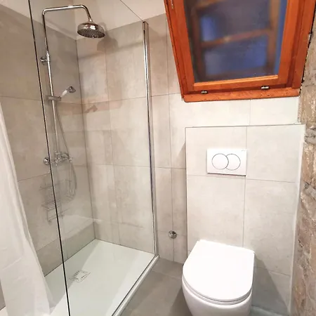 D House Authentic House, Relaxing Courtyard And Terrace Feriehus Zlarin