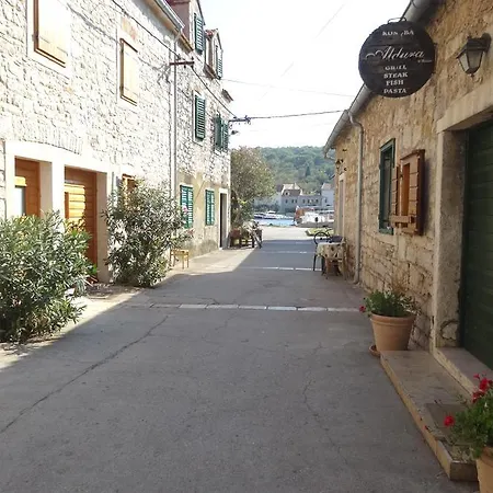 D House Authentic House, Relaxing Courtyard And Terrace